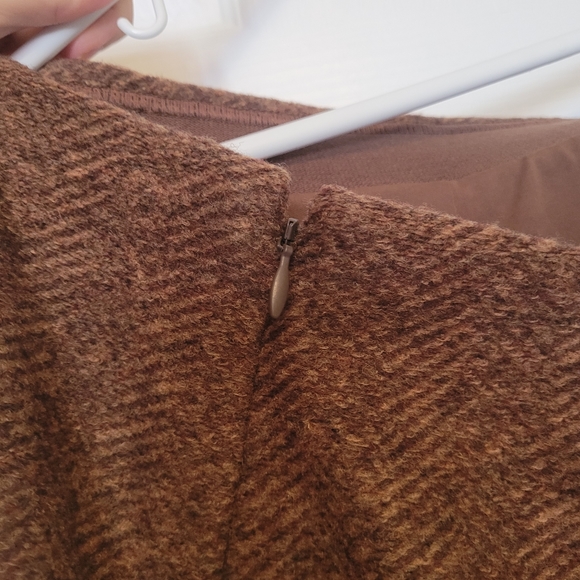 Uniqlo Brown Skirt - Picture 2 of 5